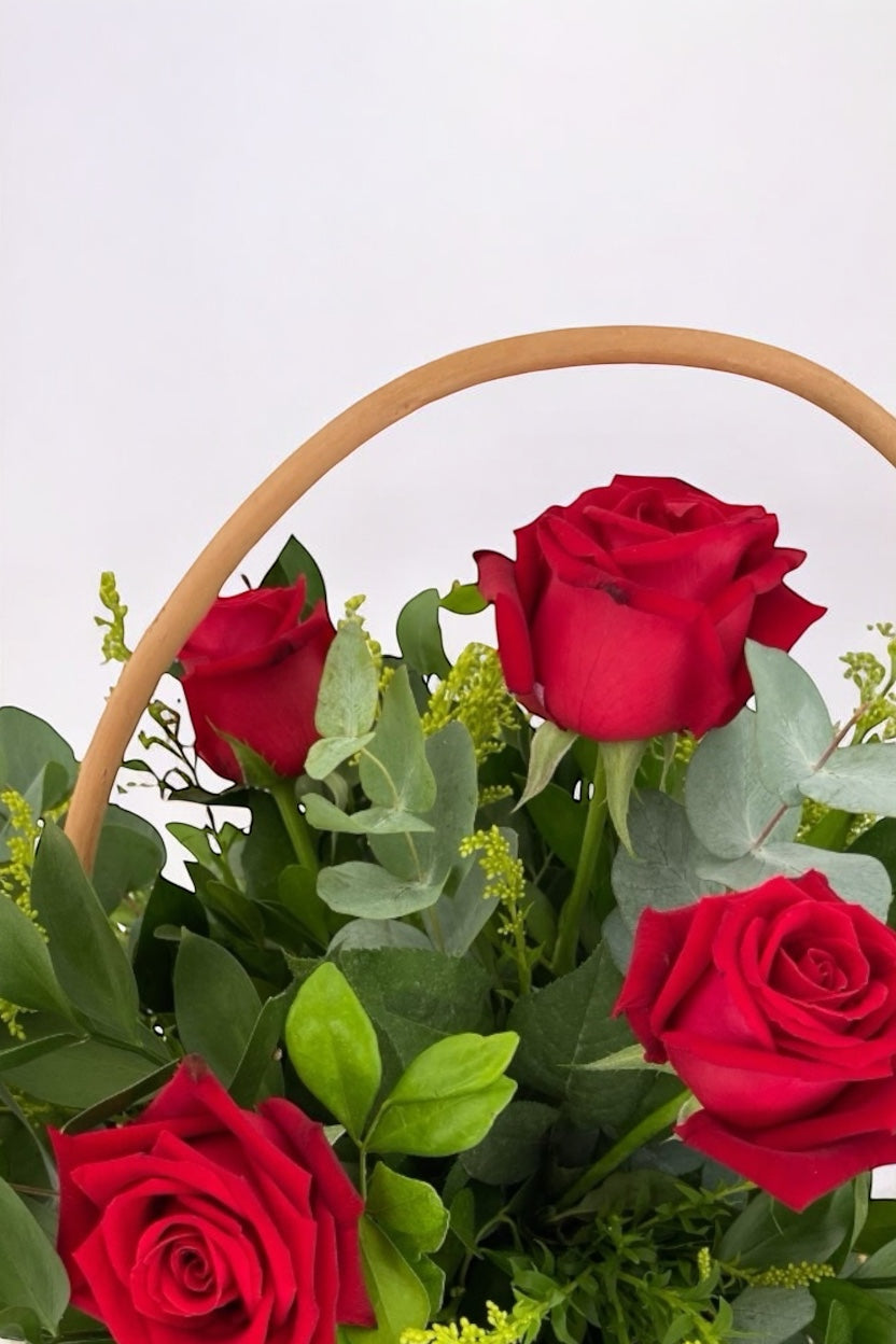 Cesta de Rosas Vermelhas